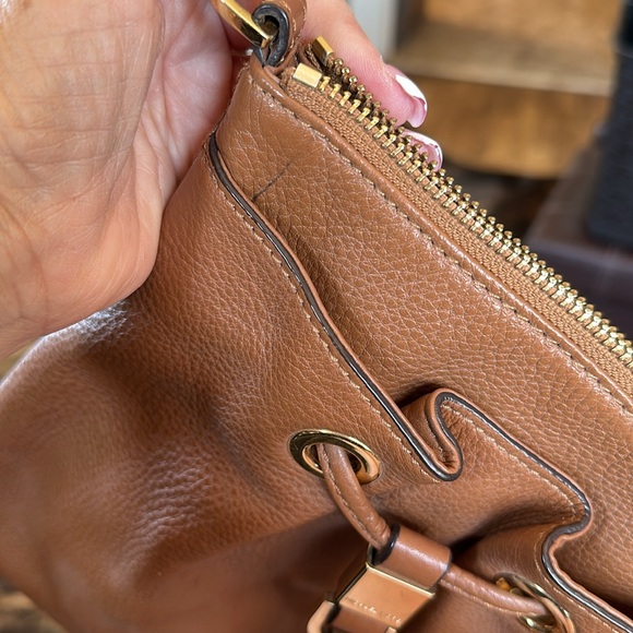 Michael Kors Crossbody - Picture 14 of 16